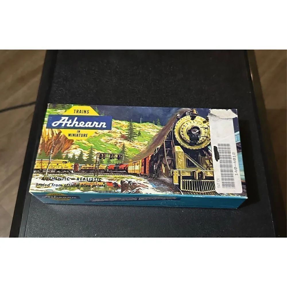 Vintage HO Athearn Bachman Coal Hopper CP Rail Train Car With Box